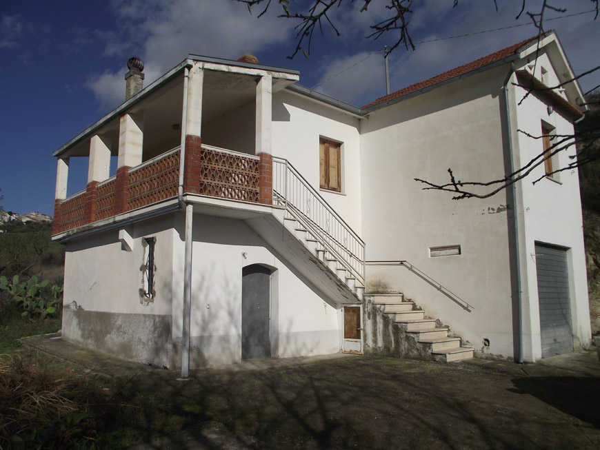 Casa in campagna in vendita